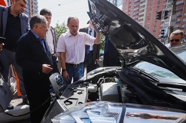 Заправка электромобиля