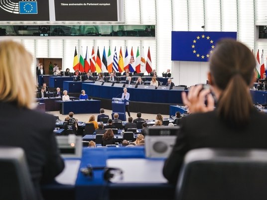 Европарламент