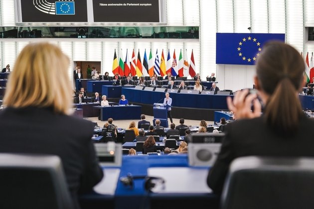 Европарламент