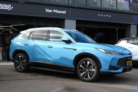 Запущена мелкоузловая сборка кроссовера «Москвич М70»