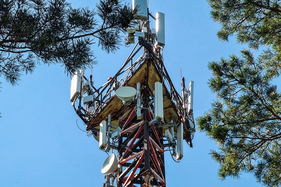 Связь 5G официально запустили в России